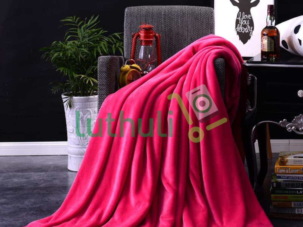 Super Soft Fleece Plush Lightweight Blanket