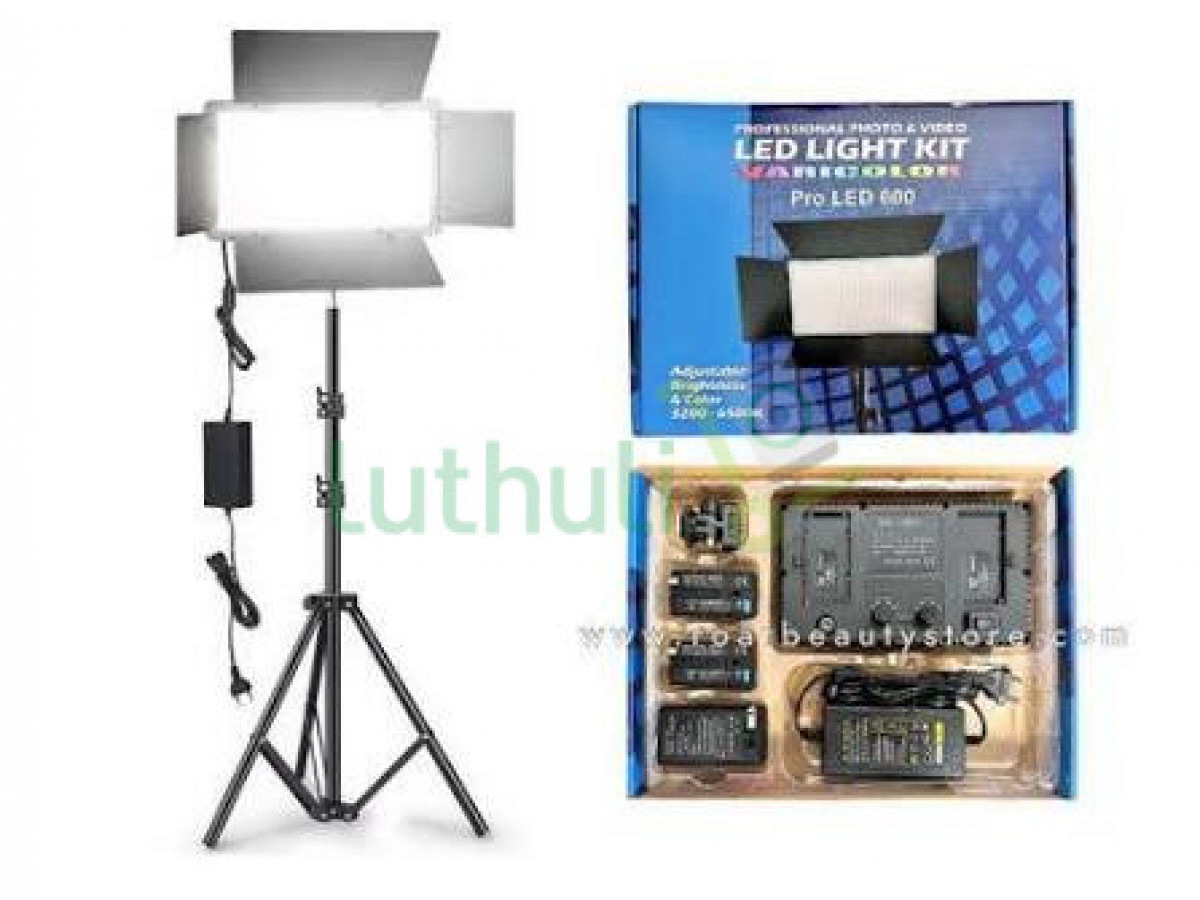 LED-600 Pro Video Light with Batteries