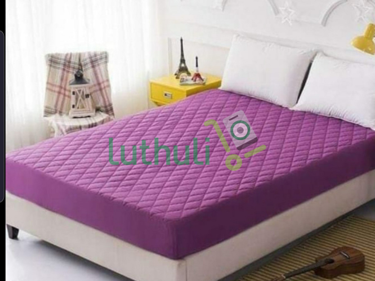 Quilted Fitted Mattress Pad & Waterproof.