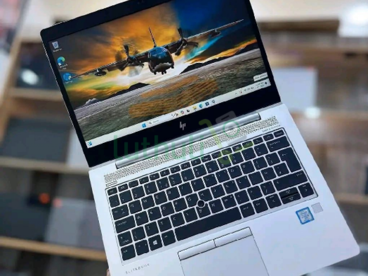 HP EliteBook 830 G5 Core i5 Laptop (8, 256GB)