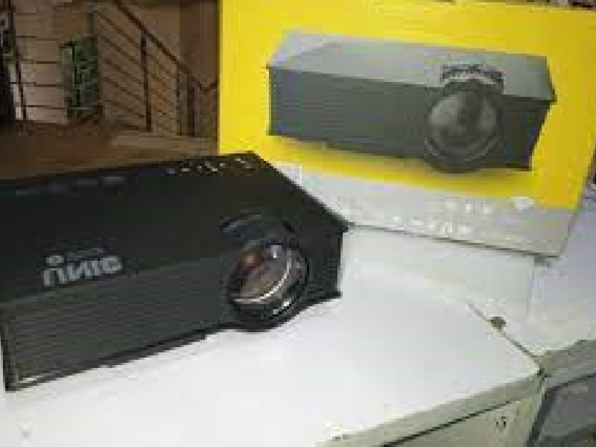 Unic Projector