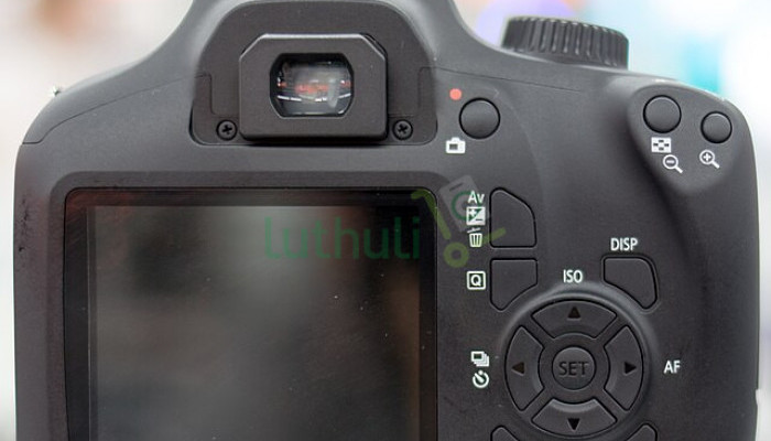 18MP entry-level DSLR with Wi-Fi connectivity