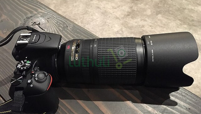 Nikon DSLR with vari-angle touchscreen, WiFi, and Full HD video