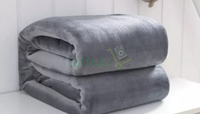 Super Soft Fleece Plush Lightweight Blanket