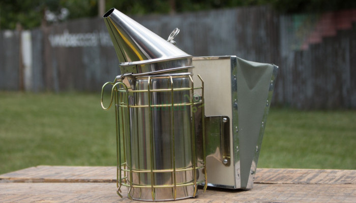  Beekeeping Smoker