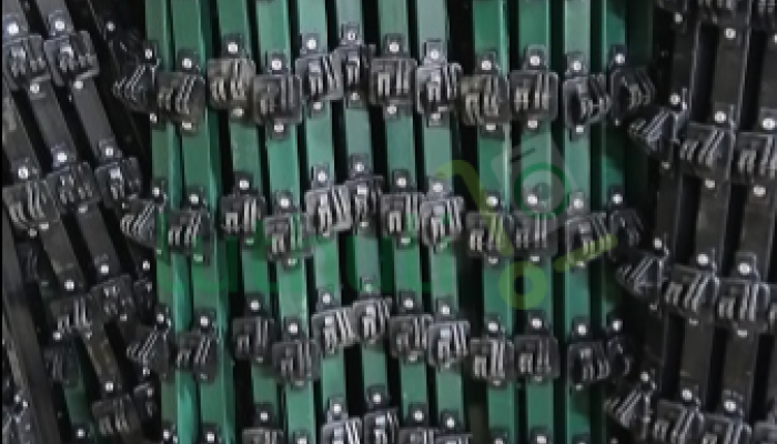 Durable electric fence posts for supporting fence wires