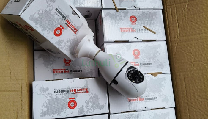 two way audio  2.memory card slot  3.360° rotation  4.Easy to use